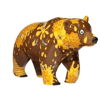 Bearly Bee-having